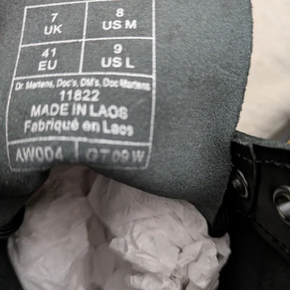 Dr. Martens 1460 Smooth Leather Black 8 Eye Boots Women’s US 9 / Men’s US 8 NEW - Picture 6 of 9